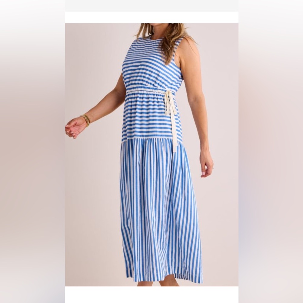 AVARA Darla Dress - XL